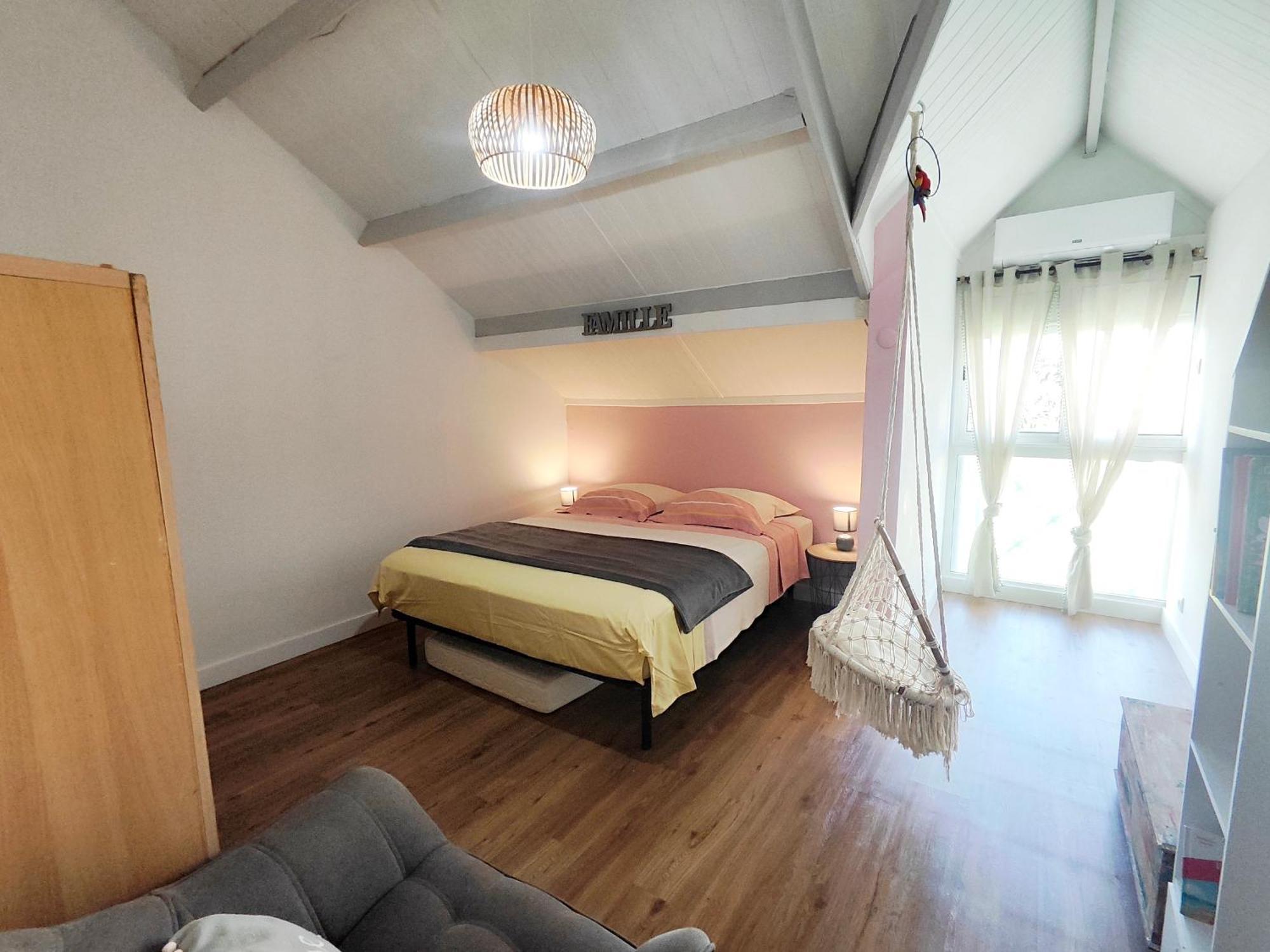 Magnifique Duplex Avec Piscine Et Accés Appartement *